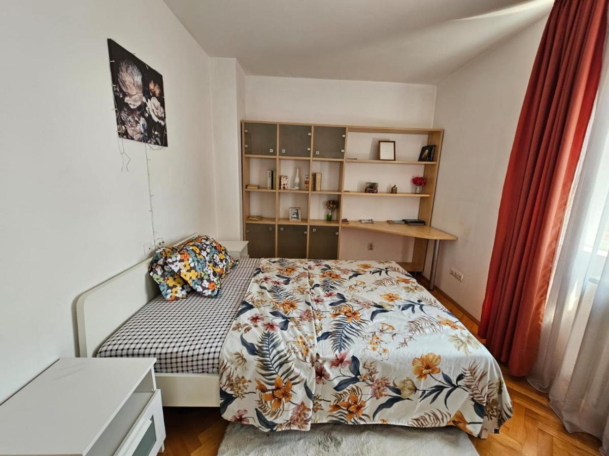 River View, In City Center Apartment Bucarest Exterior foto